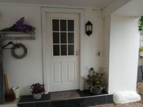 2 bedrooms sleeps 4 free wifi parking outdoor area